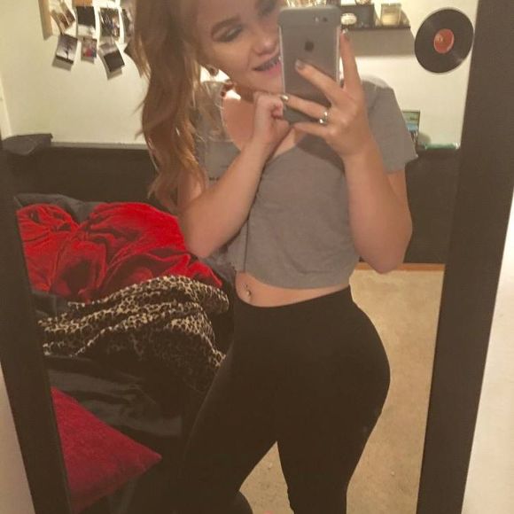 Meet your Posher, Kylee - Picture 1 of 1